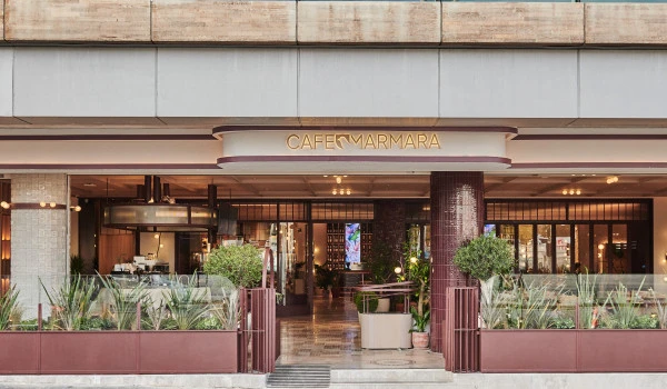 İstanbul’un kalbinde Cafe Marmara'dan misafirlerine ayrıcalıklı deneyim