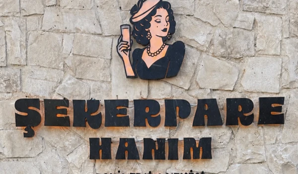Bodrum'un yeni yıldızı Şekerpare Hanım Modern Meyhane kültürünü sunuyor